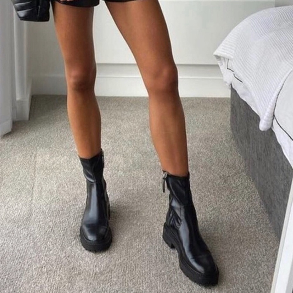 NWT Zara black lug sole leather boots